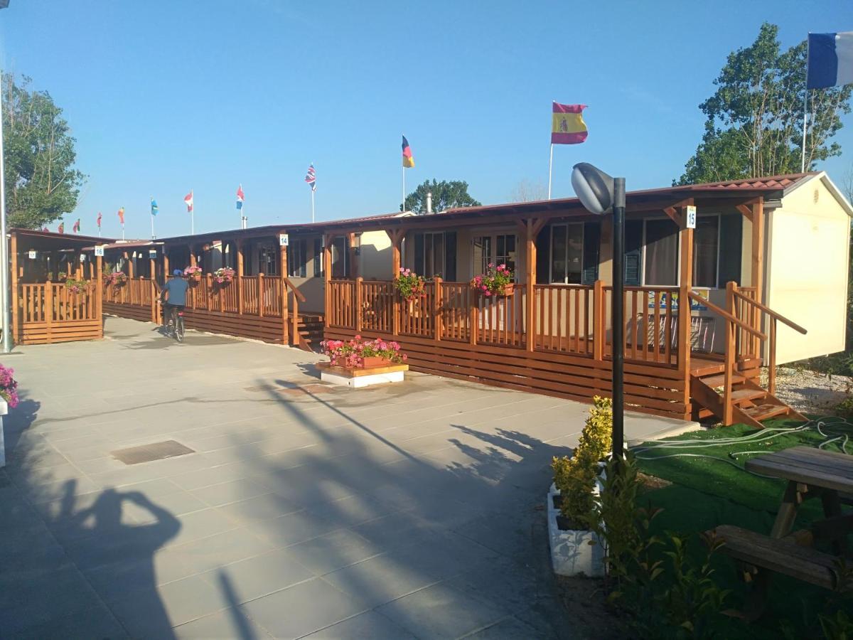 Villaggio Degli Angeli Scerne Pineto מראה חיצוני תמונה