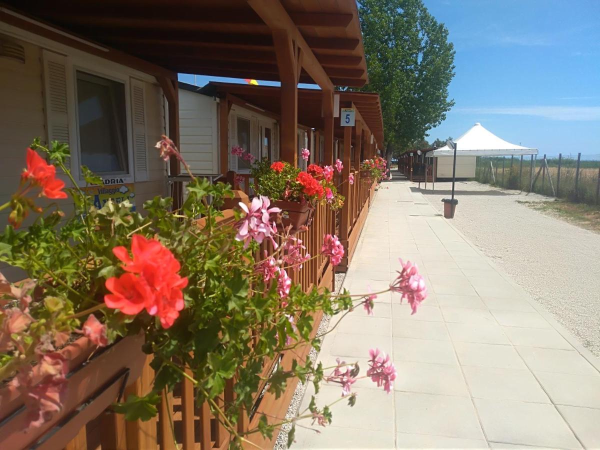 Villaggio Degli Angeli Scerne Pineto מראה חיצוני תמונה